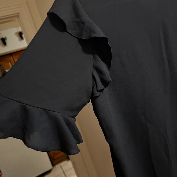 Tahari Petite Blouse - Picture 4 of 7